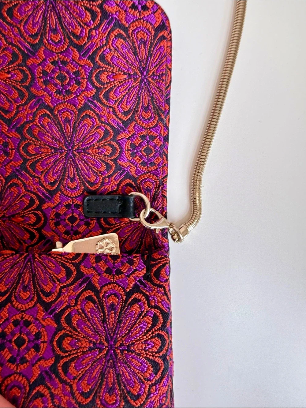 Trina Turk NWT Lush Floral Jacquard Berry Clutch Detachable Chain